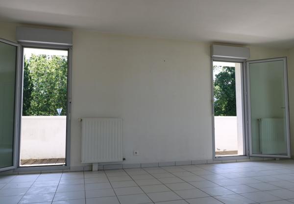 Appartement type 2 + parking + parking