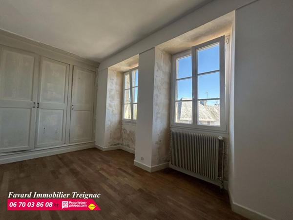 Maison de Maître  de 145 m²   119 800  HAI    Chamberet 19370
