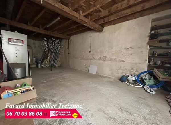 Maison de Maître  de 145 m²   119 800  HAI    Chamberet 19370
