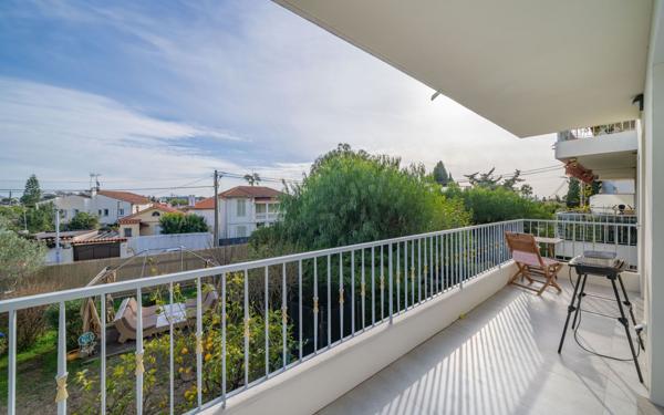 Appartement à vendre    4 pièces • 73 m2 Antibes