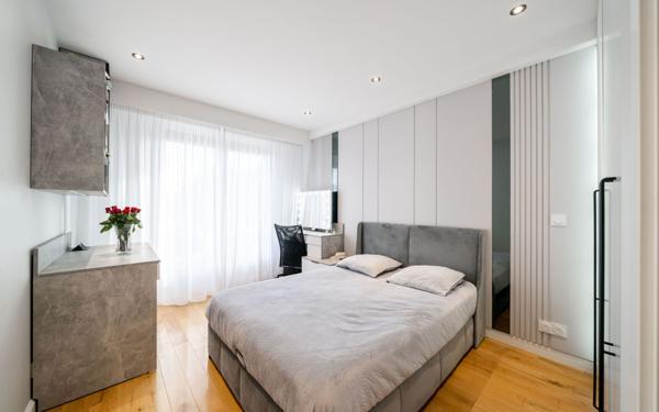 Appartement à vendre    4 pièces • 73 m2 Antibes