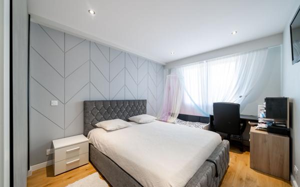 Appartement à vendre    4 pièces • 73 m2 Antibes