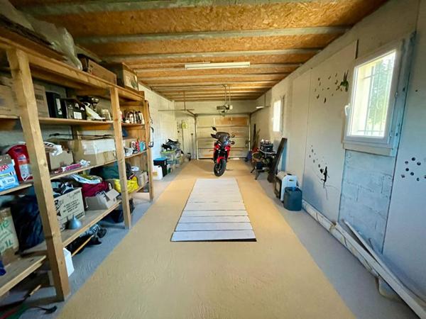 Maison familiale avec jardin arboré