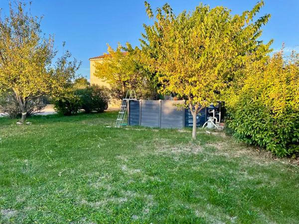 Maison familiale avec jardin arboré