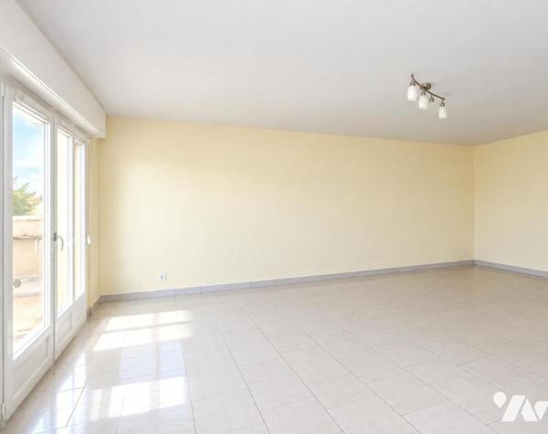 APPARTEMENT TYPE 3 EN PARFAIT ETAT AVEC BALCON