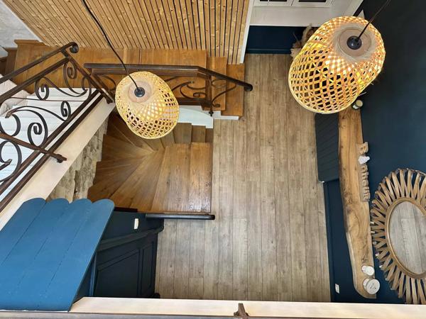 Spacieuse propriété avec le charme de l'ancien à Chagnolet.