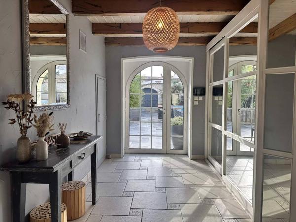 Spacieuse propriété avec le charme de l'ancien à Chagnolet.