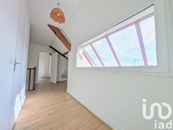 Duplex 3 pièces de 66 m² à Les Mureaux (78130)