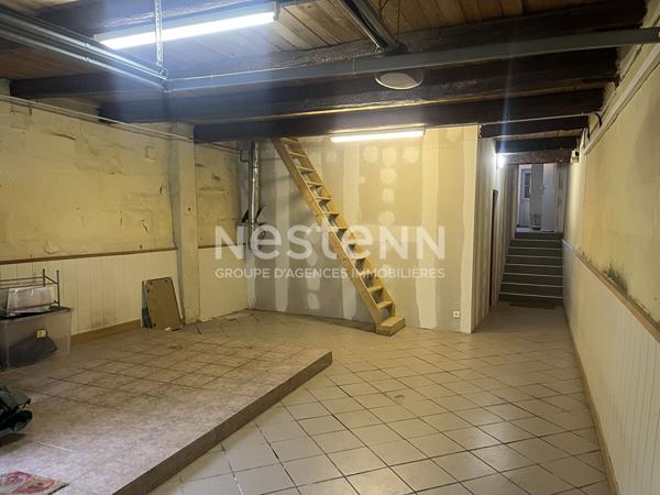 FAINS-VEEL - Maison de 105m² vaste séjour, deux chambres, jardin clos et garage.