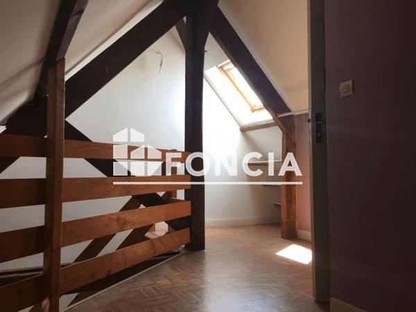 Location Appartement 2 pièces 43.01 m² - 8 PLACE DU THEATRE Charleville Mezieres 08000