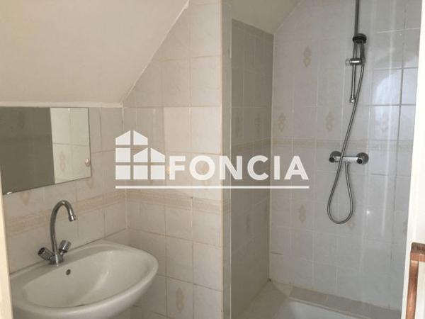 Location Appartement 2 pièces 43.01 m² - 8 PLACE DU THEATRE Charleville Mezieres 08000