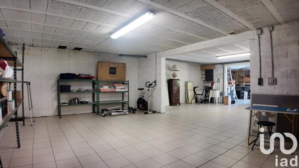 Maison à vendre 5 pièces 200 m² Saint-Jeoire-Prieuré