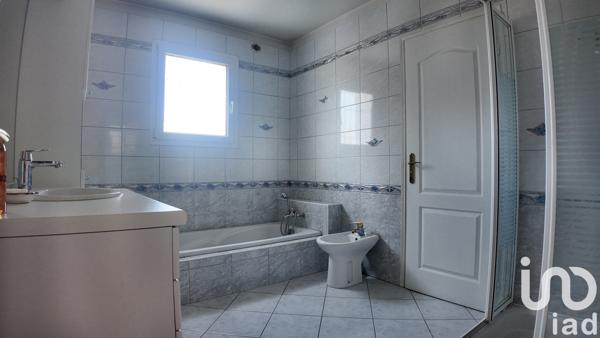 Maison à vendre 5 pièces 200 m² Saint-Jeoire-Prieuré