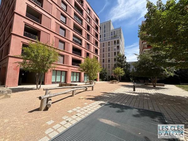 T4 avec balcon et garage double - Lyon 7 - Boulevard Yves Farge
