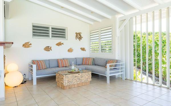 Maison à vendre    4 pièces • 138 m2 Grand-Bourg