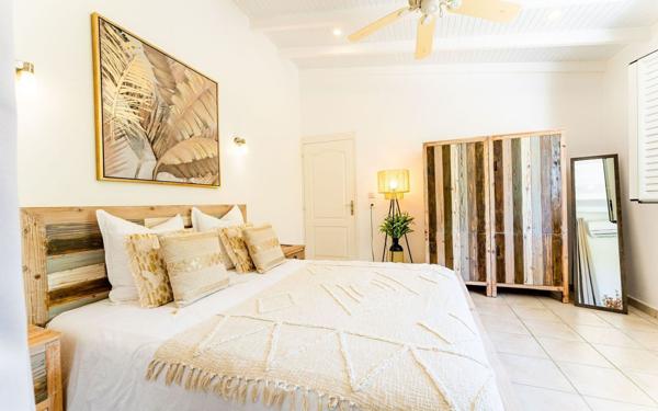 Maison à vendre    4 pièces • 138 m2 Grand-Bourg