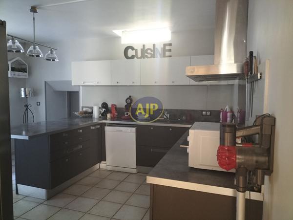 Vente maison Echillais : 319 000 € - AJP Immobilier Rochefort