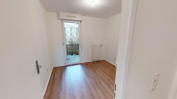 Appartement Ivry Sur Seine 4 pièces - 74 m2 avec loggia et parking