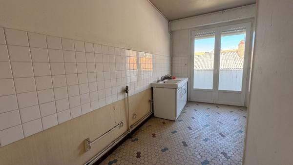 LA ROCHE SUR YON APARTEMENT A VENDRE 4 pièce(s) 87.39 m²
