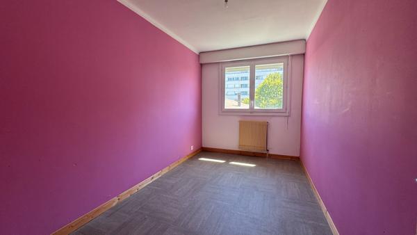 LA ROCHE SUR YON APARTEMENT A VENDRE 4 pièce(s) 87.39 m²