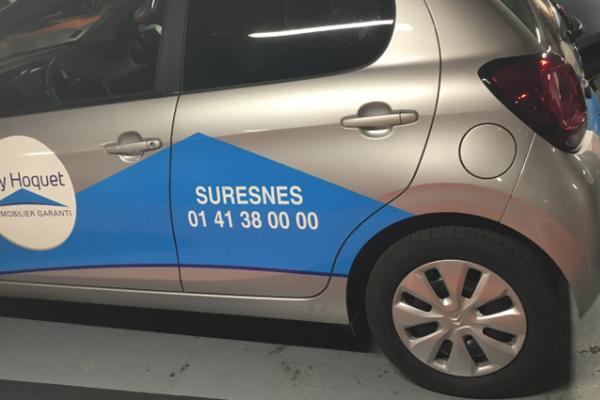 DOUBLE PARKING EN ENFILADE