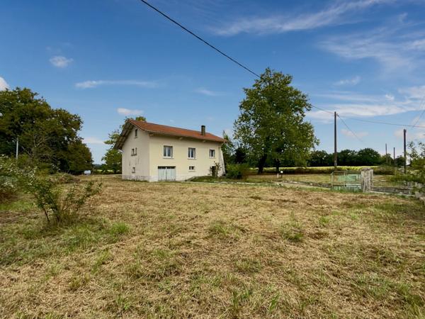 Dpt Gers (32), à vendre BARCELONNE DU GERS maison P6 de 156m² habitables + grand sous-sol et garage de 106 m² sur 3560m² de terrain