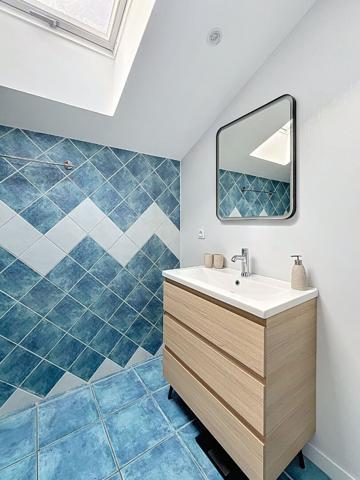 Valence le Grand Rousset superbe maison 6 pièces de 151 m2, 4 chambres et grand garage sur une parcelle de 554m² avec piscine