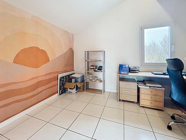 Valence le Grand Rousset superbe maison 6 pièces de 151 m2, 4 chambres et grand garage sur une parcelle de 554m² avec piscine