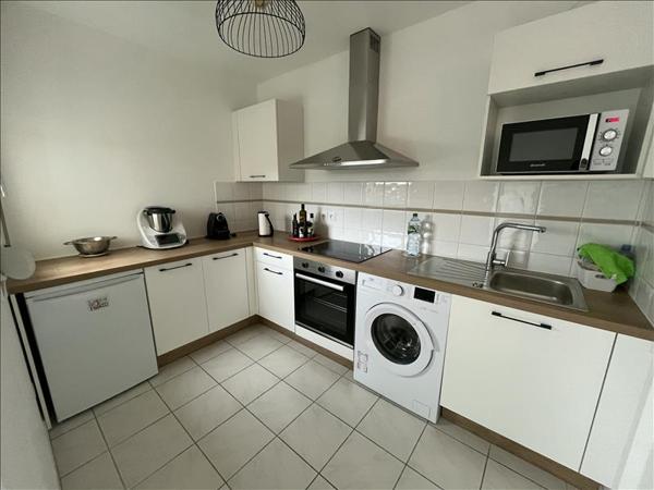 Appartement à louer |  AMBARES ET LAGRAVE |  2 pièces | 48 m²