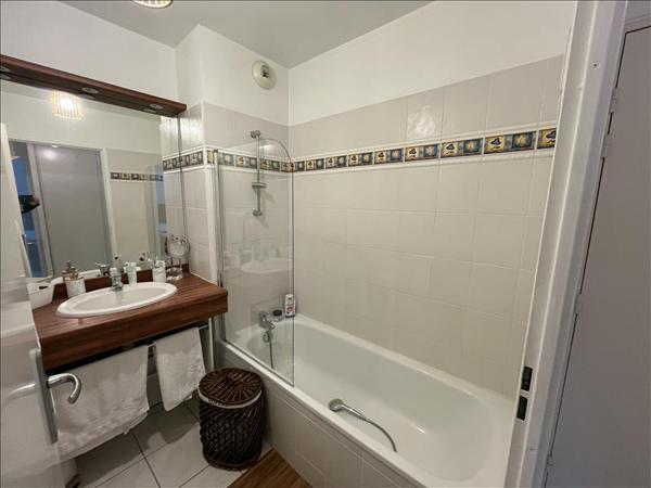 Appartement à louer |  AMBARES ET LAGRAVE |  2 pièces | 48 m²