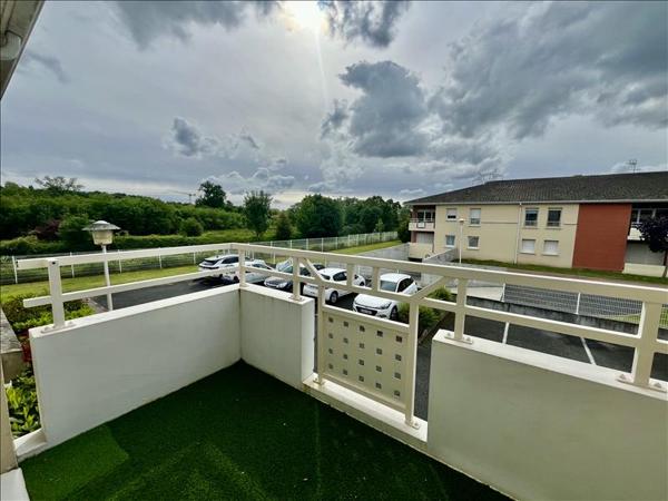 Appartement à louer |  AMBARES ET LAGRAVE |  2 pièces | 48 m²