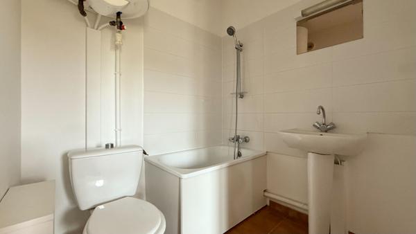 Appartement Corbeil Essonnes 1 pièce(s) 32 m2