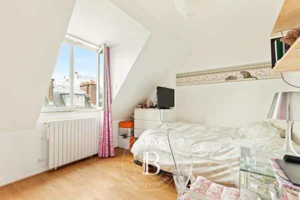 Paris 8ème, Appartement 3 Chambres -  134 m² à vendre