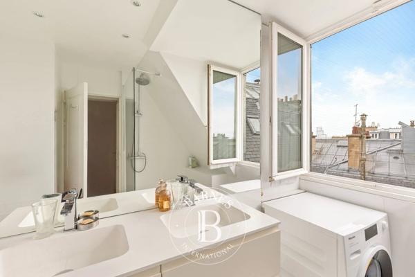 Paris 8ème, Appartement 3 Chambres -  134 m² à vendre