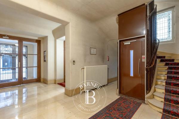 Paris 8ème, Appartement 3 Chambres -  134 m² à vendre