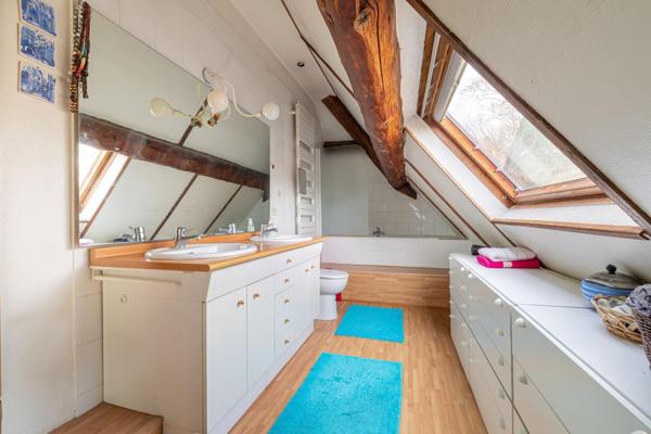 Appartement à ECULLY, 69130 - 5 pièces 199m²