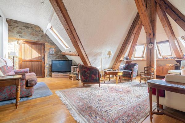 Appartement à ECULLY, 69130 - 5 pièces 199m²