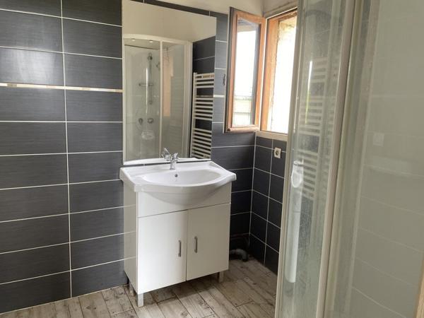 Immeuble à vendre 328 290 € Génissac 120 m² DPE C