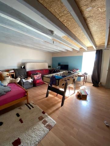 🏡 À vendre SOUDAN (79): Maison familiale pleine de charme de 143 m² avec potentiel d'aménagement.