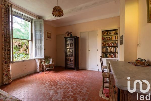 Bastide 9 pièces de 235 m² à Le Revest-les-Eaux (83200)