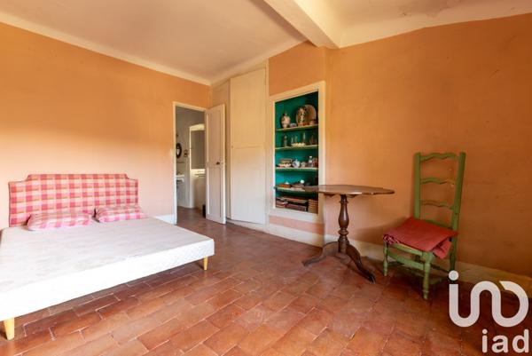 Bastide 9 pièces de 235 m² à Le Revest-les-Eaux (83200)