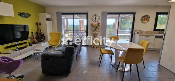 Maison
         5 pièces
        - 93 m² 265 000 € *