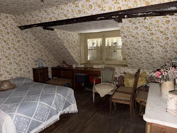 Vente                                                      Maison
                        
                     3 pièces                      83 m2                     à Saint-Georges-de-la-Couée