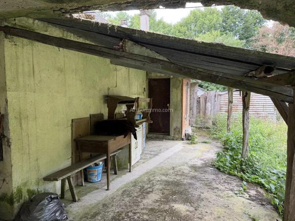 Vente                                                      Maison
                        
                     3 pièces                      83 m2                     à Saint-Georges-de-la-Couée