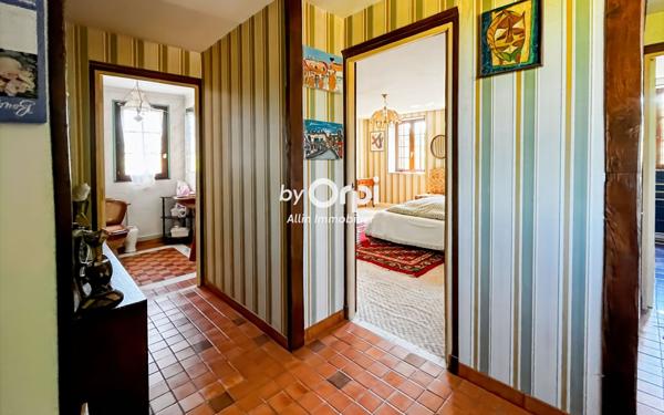 Maison à vendre    6 pièces •  Montvicq