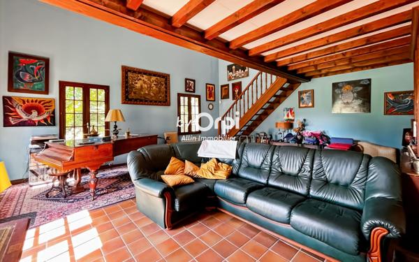 Maison à vendre    6 pièces •  Montvicq