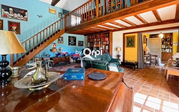 Maison à vendre    6 pièces •  Montvicq