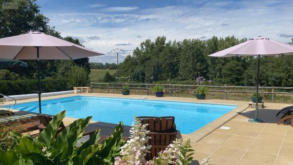 Maison à vendre à Maché en Vendée (85190), ref : 092/M/2510-85092