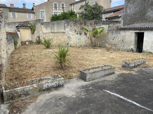 Maison à vendre |  Mirebeau |  6 pièces | 145 m²