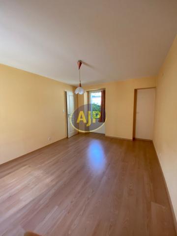Location appartement Guemene Penfao : 555 € - AJP By Marie